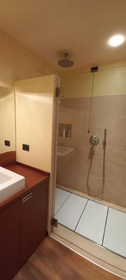Daisy Apartment In Centro A Como Ngoại thất bức ảnh